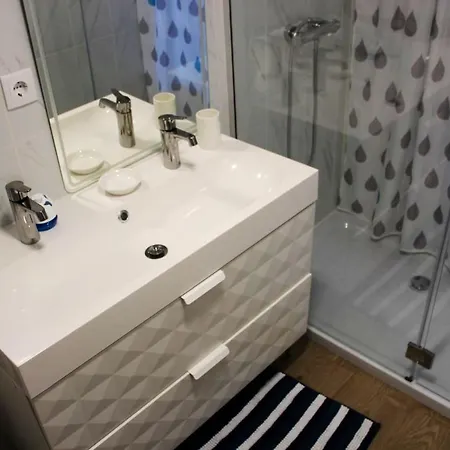 Charming In - 25m² With Pool