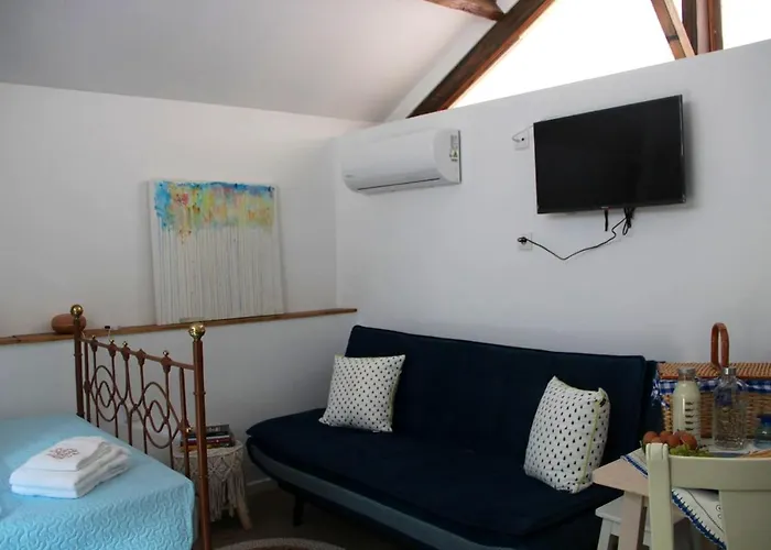 Charming In - 25m² With Pool *